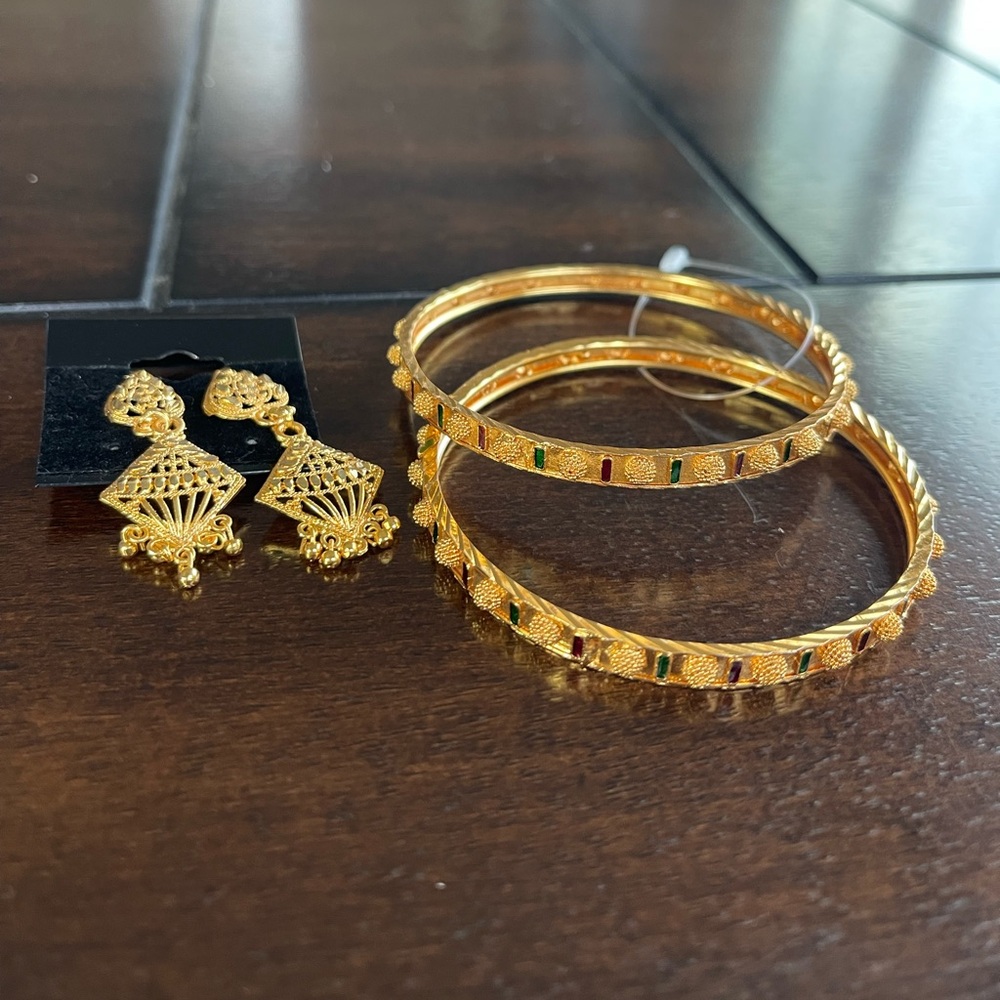 SOLD. NWT 22K Gold Plated Indian Earrings and 2 Bangles